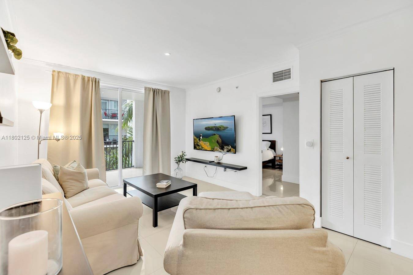 Sunny Isles Beach, FL 33160,17100 N Bay Rd #1610