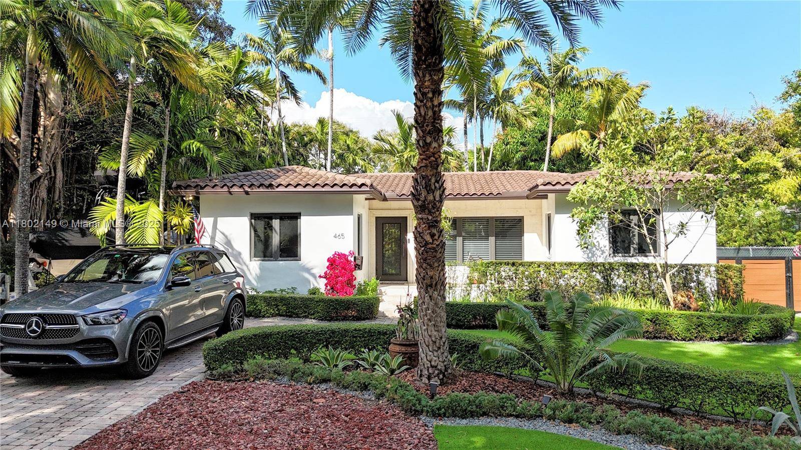 Miami, FL 33137,465 NE 52nd St