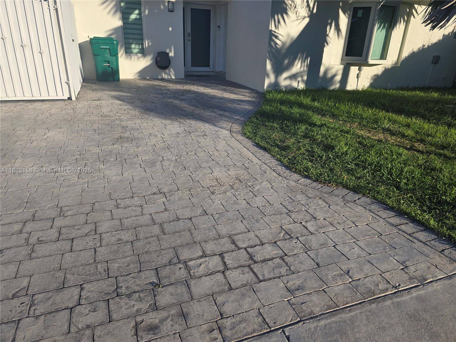 Miami, FL 33177,19261 SW 118th Ct