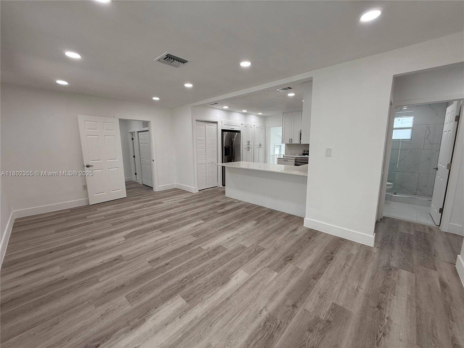 Miami, FL 33155,6391 SW 39th St