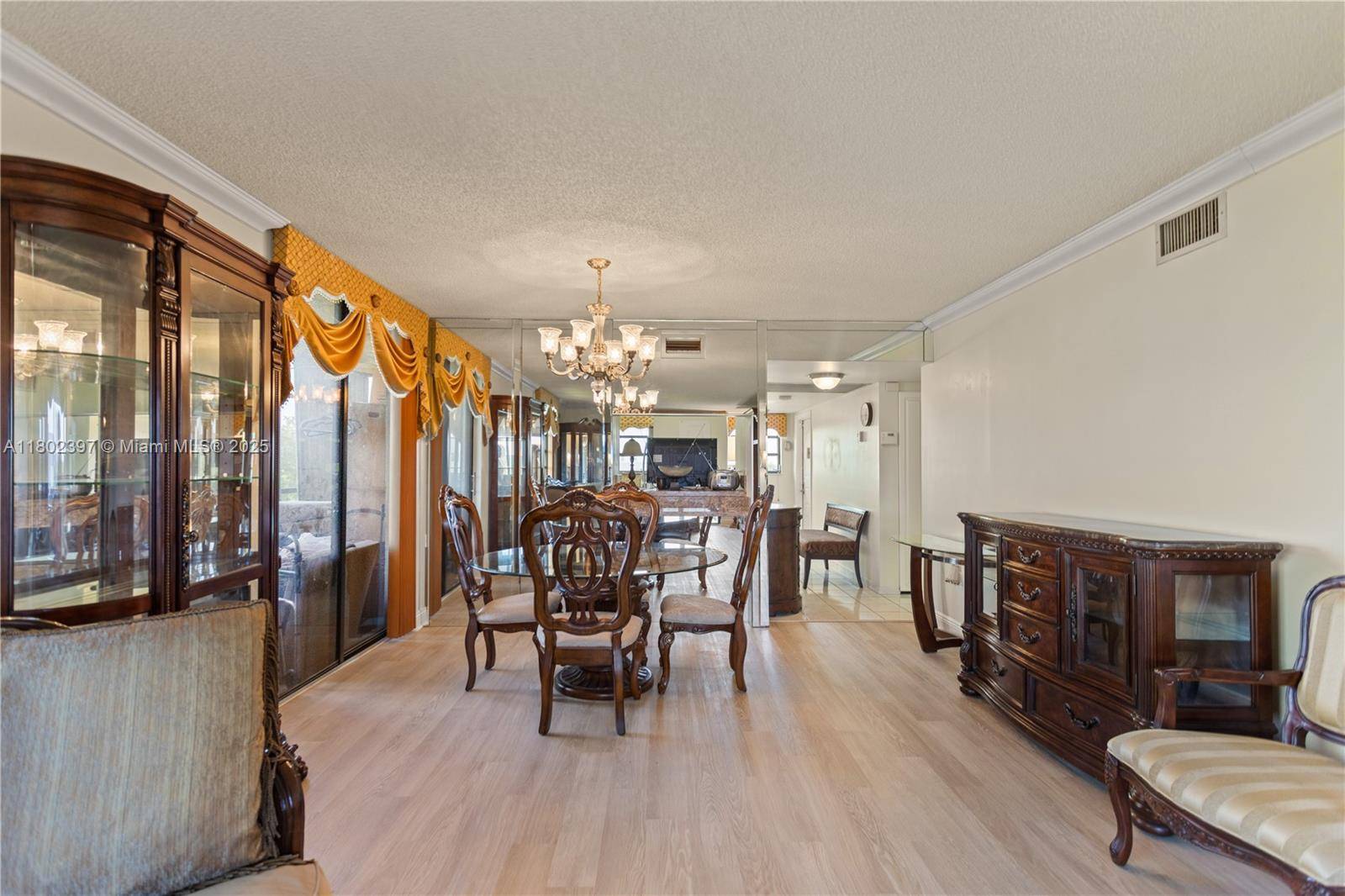 Pembroke Pines, FL 33026,900 Colony Point Cir #523