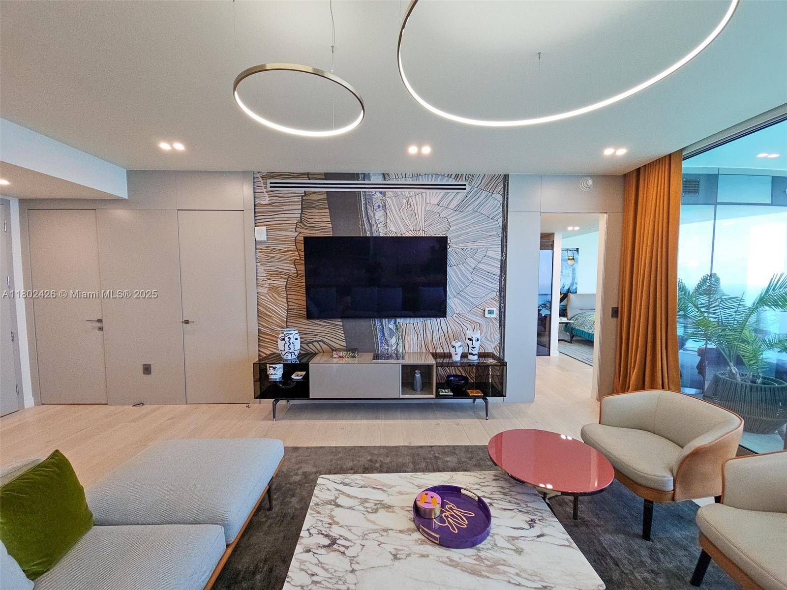 Sunny Isles Beach, FL 33160,15701 Collins Ave #4402