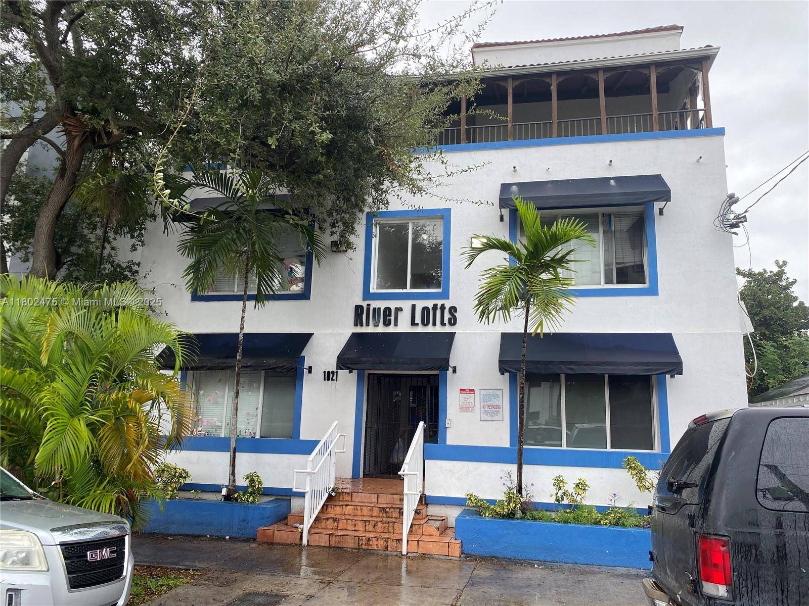 Miami, FL 33128,1021 NW 3rd St #204
