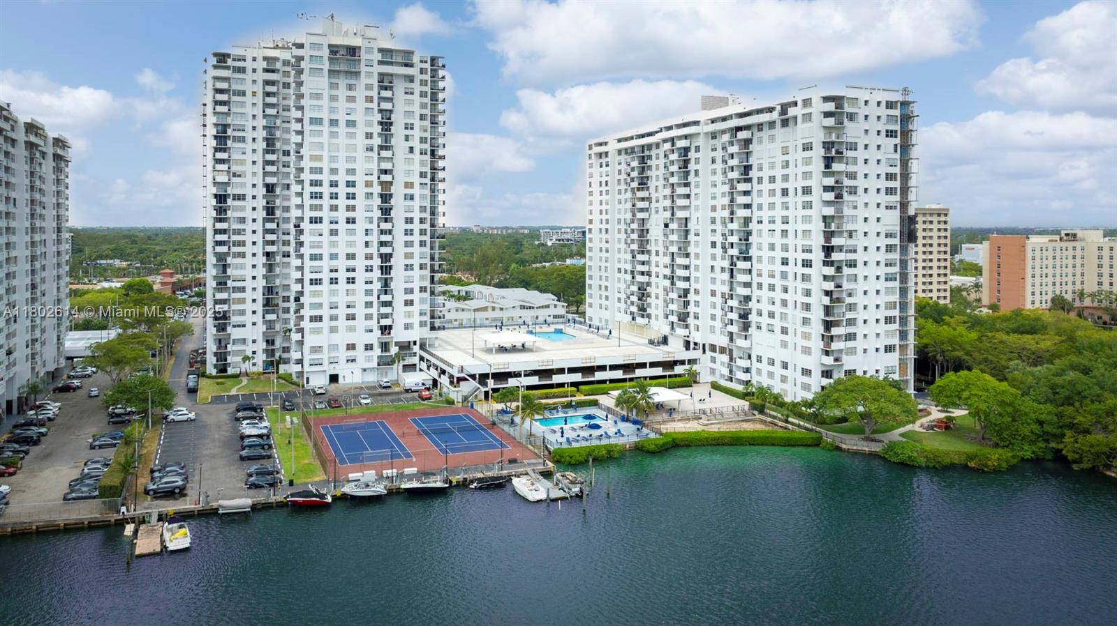Aventura, FL 33160,2750 NE 183rd St #1409