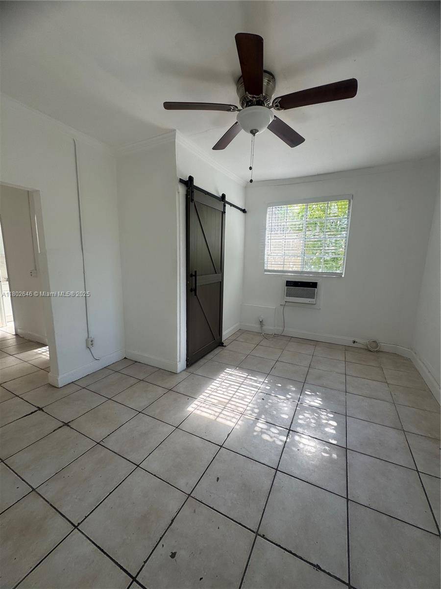 Miami, FL 33135,1563 SW 2nd St #05