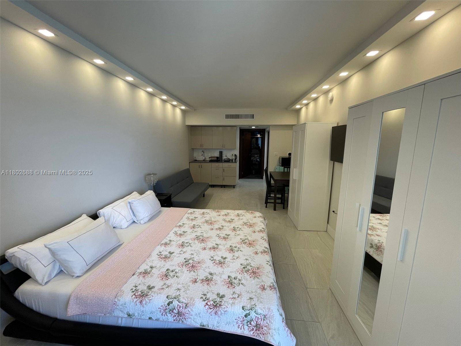 Sunny Isles Beach, FL 33160,17375 Collins Ave #1603b