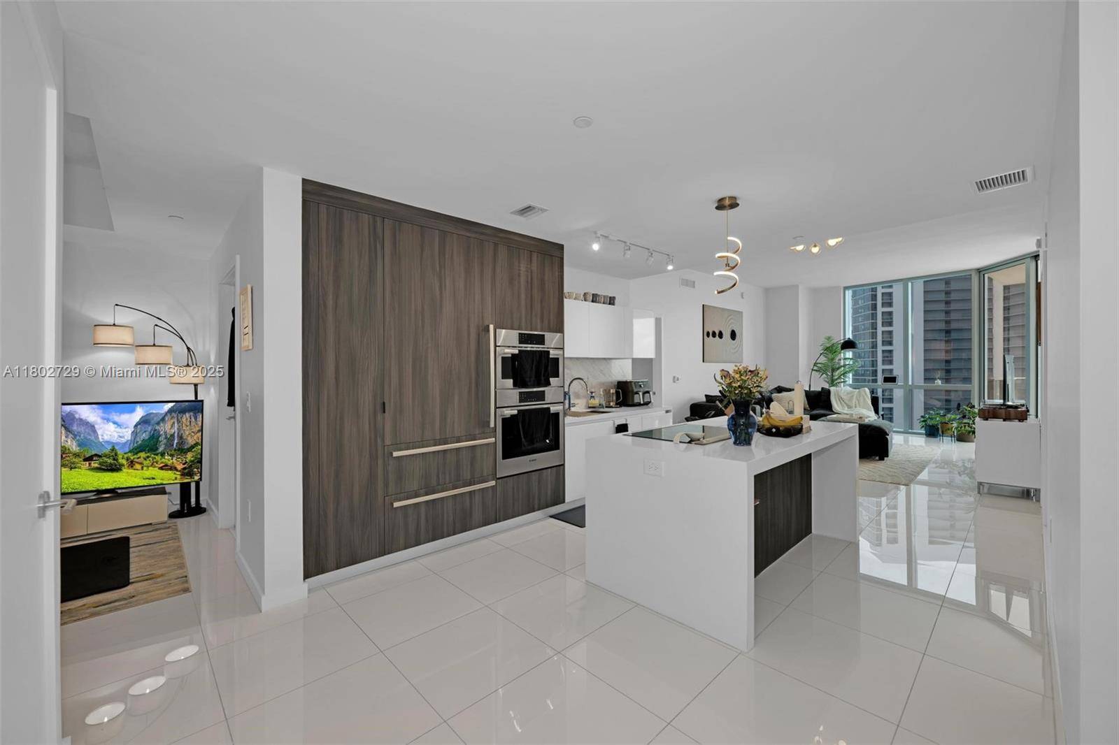 Miami, FL 33132,851 NE 1st Ave #3107