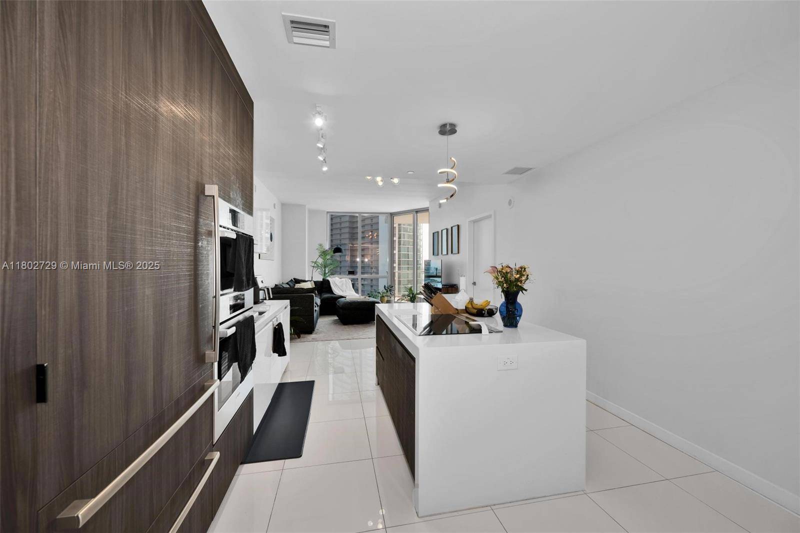 Miami, FL 33132,851 NE 1st Ave #3107