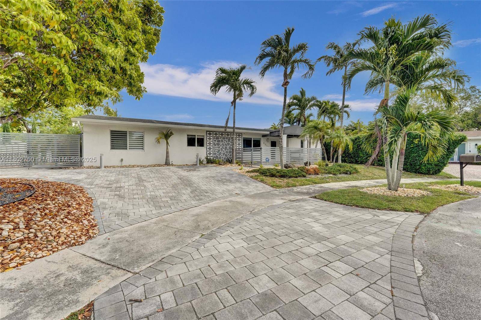 Miami, FL 33173,9511 SW 79th St