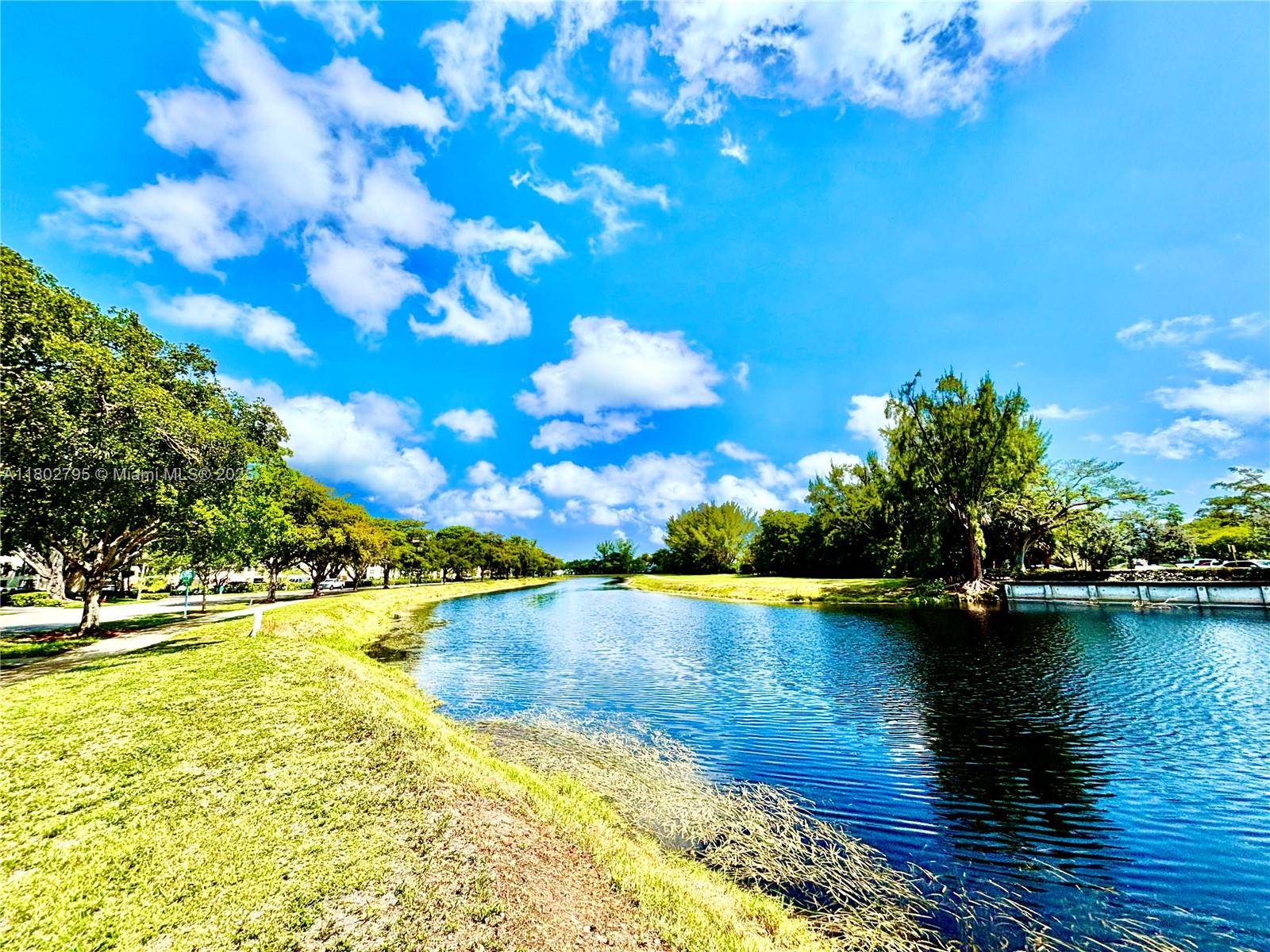 Pompano Beach, FL 33069,3051 S Palm Aire Dr #203