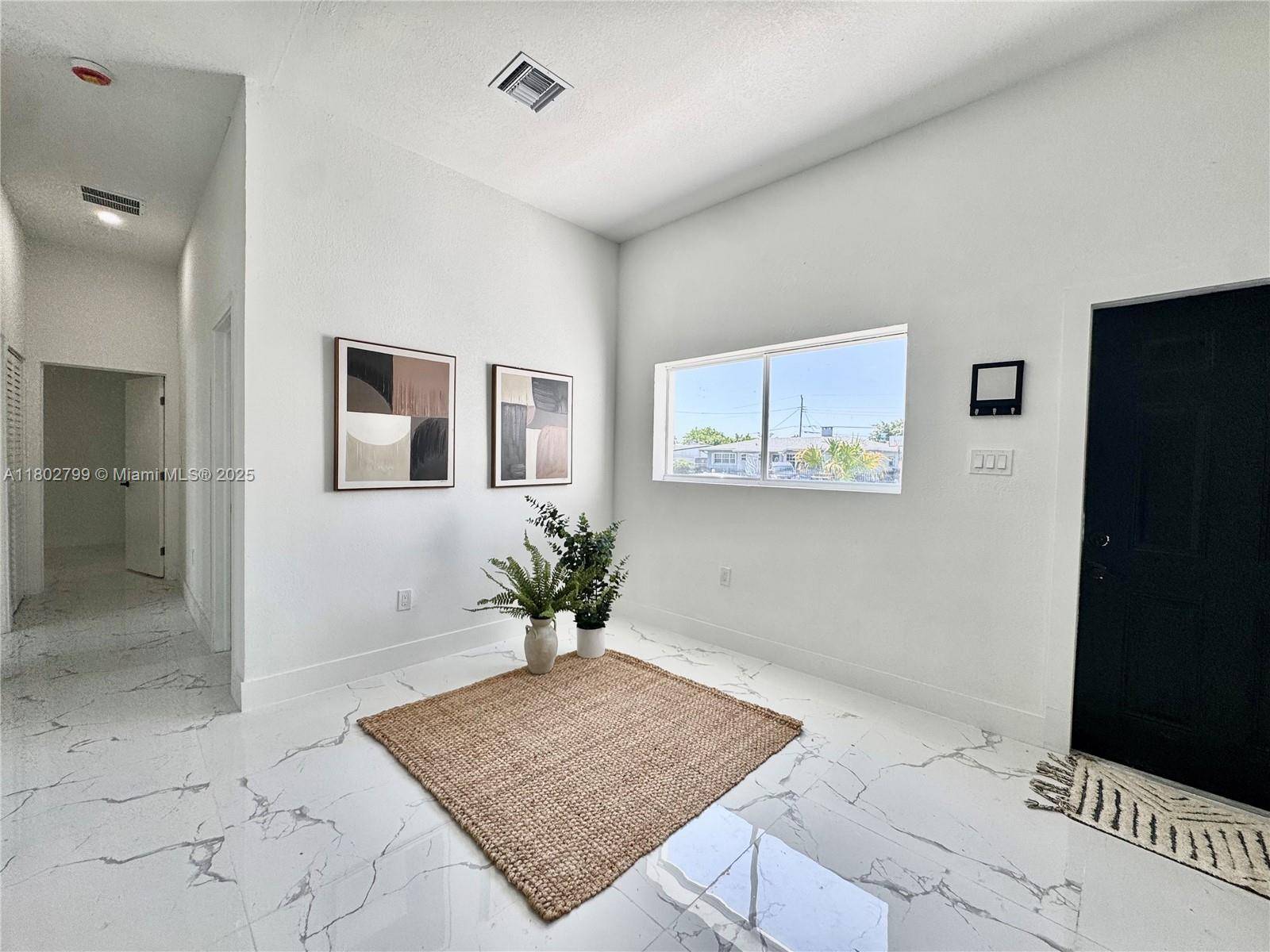 Miami Gardens, FL 33169,25 NW 193rd St