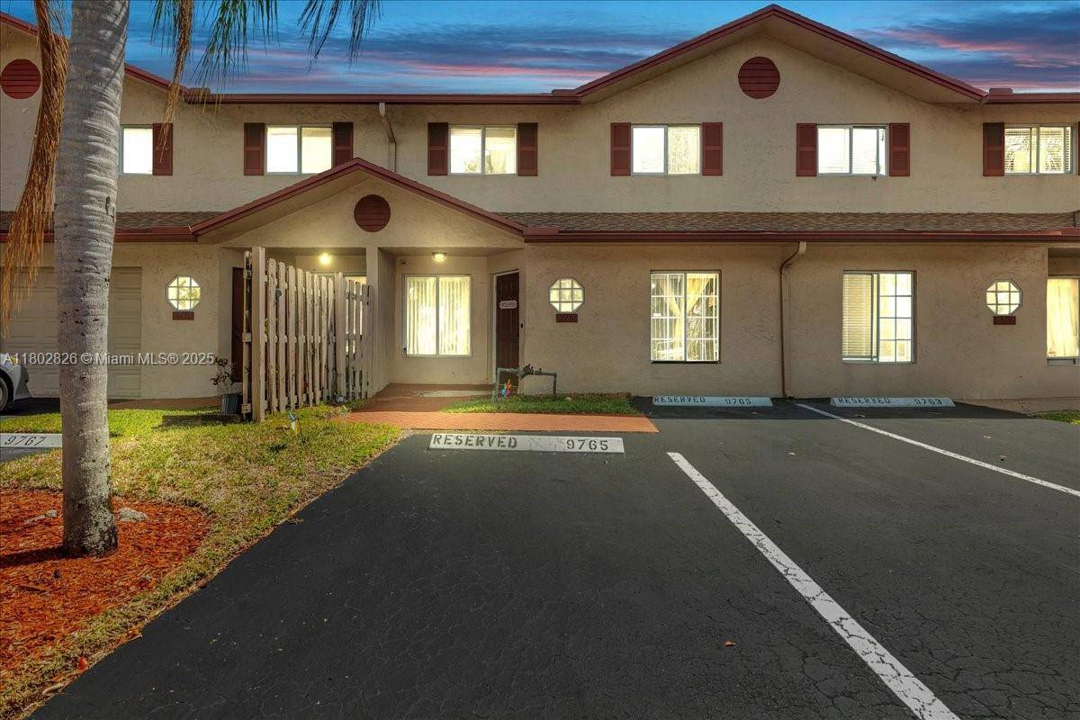 Sunrise, FL 33351,9765 NW 37th St