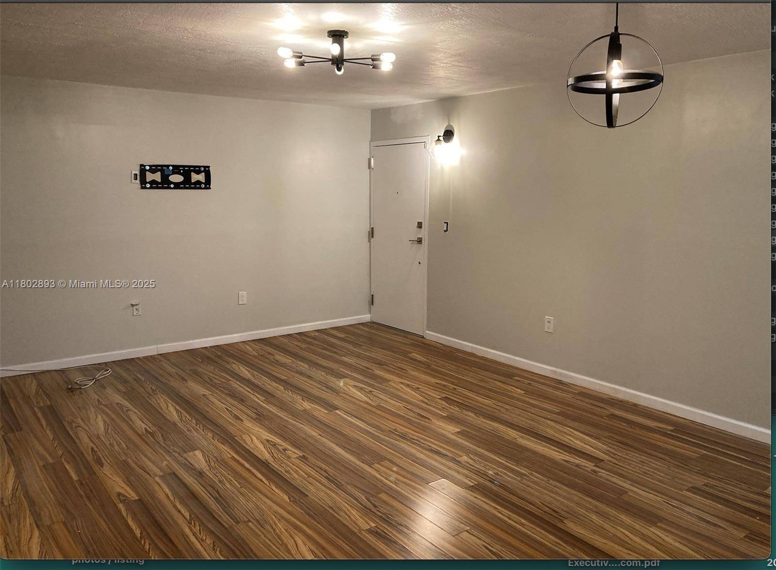 North Miami Beach, FL 33160,16518 NE 26th Ave #305