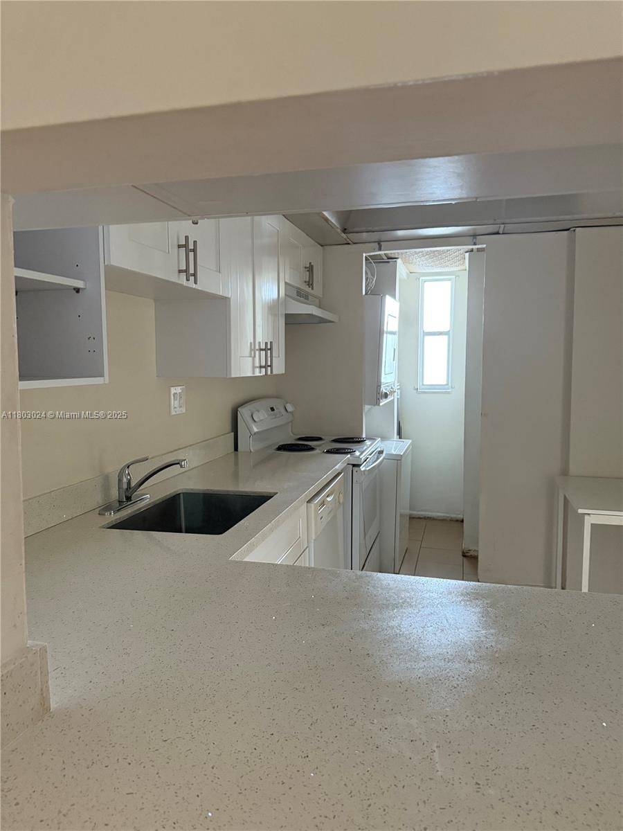 Tamarac, FL 33321,7960 N Colony Cir N #108