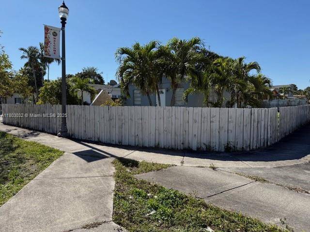 West Park, FL 33023,3700 SW 56TH AVE