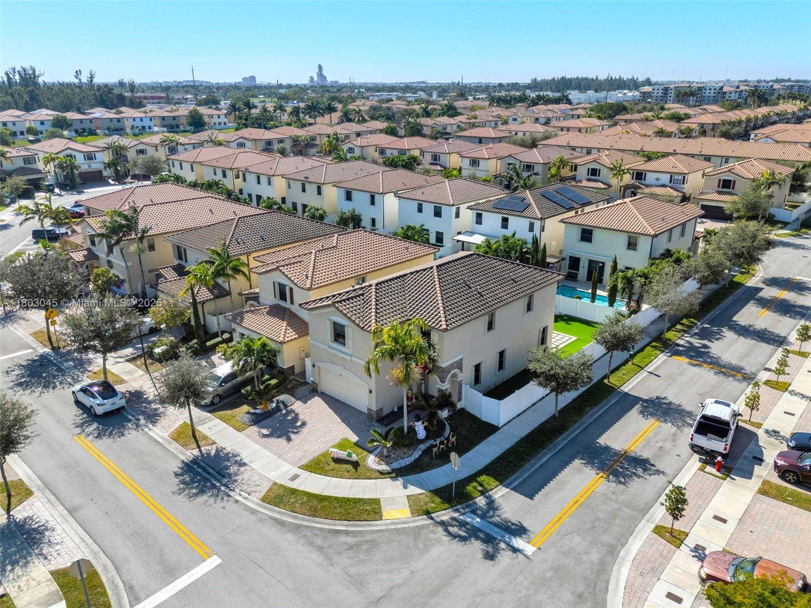 Hialeah, FL 33018,8894 W 34th Ave