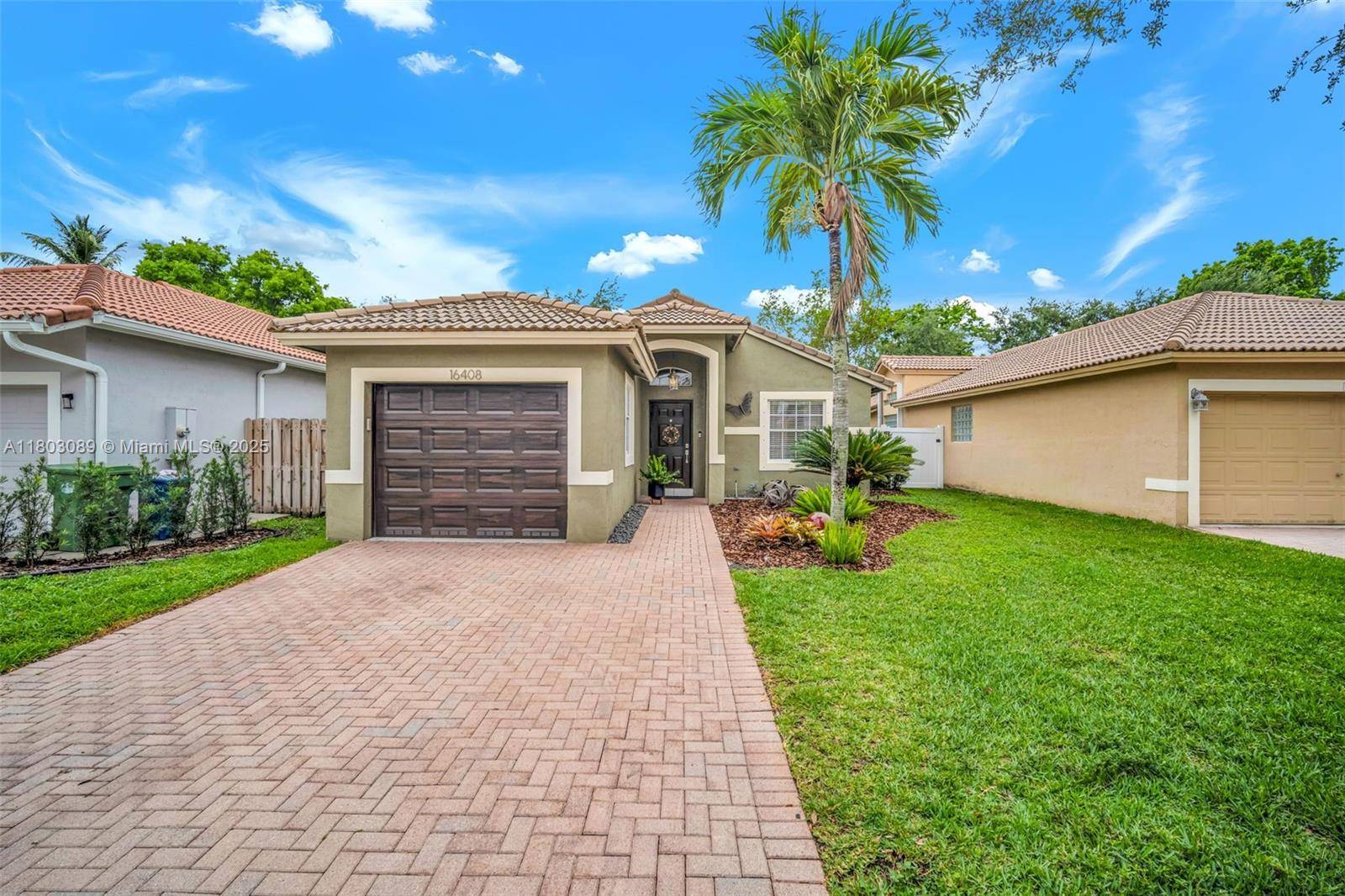 Weston, FL 33331,16408 Sapphire Bnd