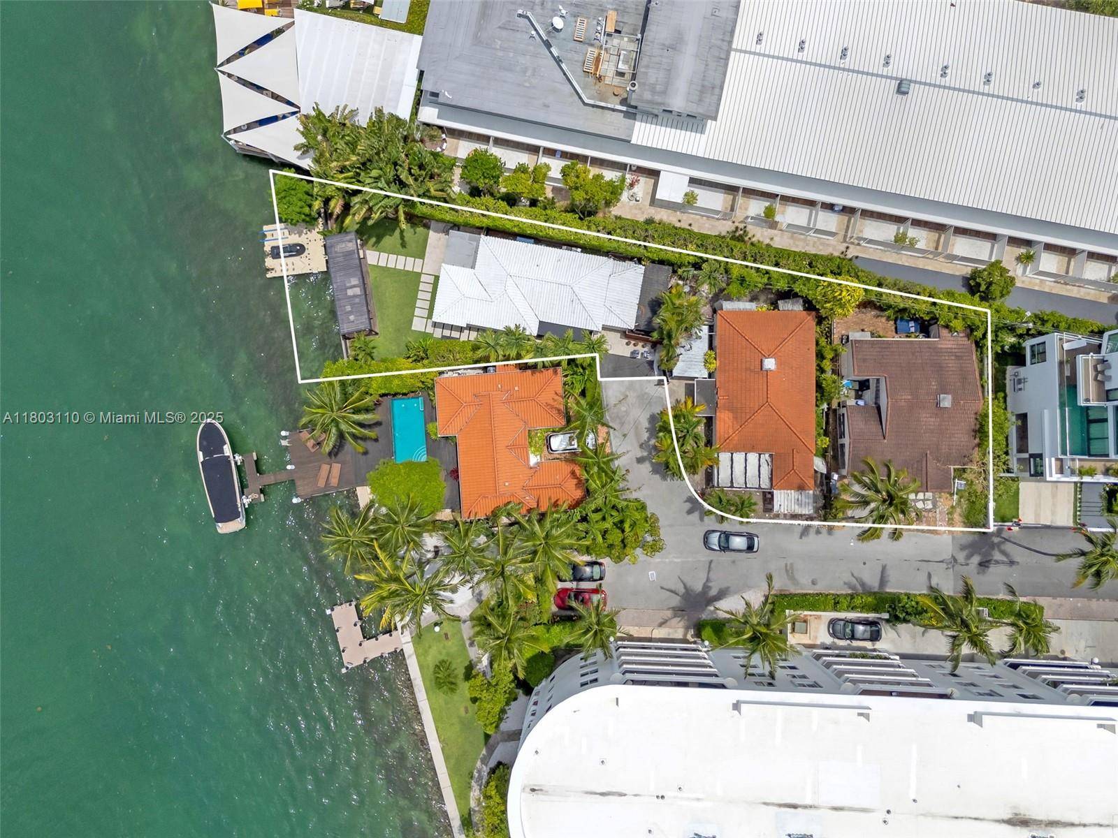 Miami Beach, FL 33139,8-10 Century Ln