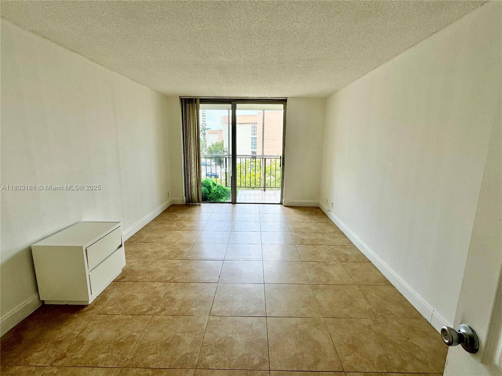Hallandale Beach, FL 33009,801 Three Islands Blvd #417