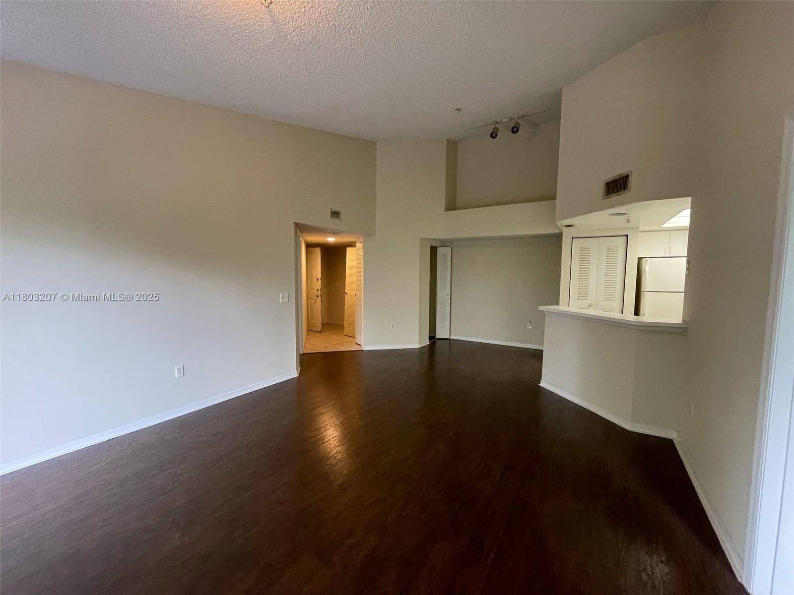 West Palm Beach, FL 33417,4191 N Haverhill Rd #410