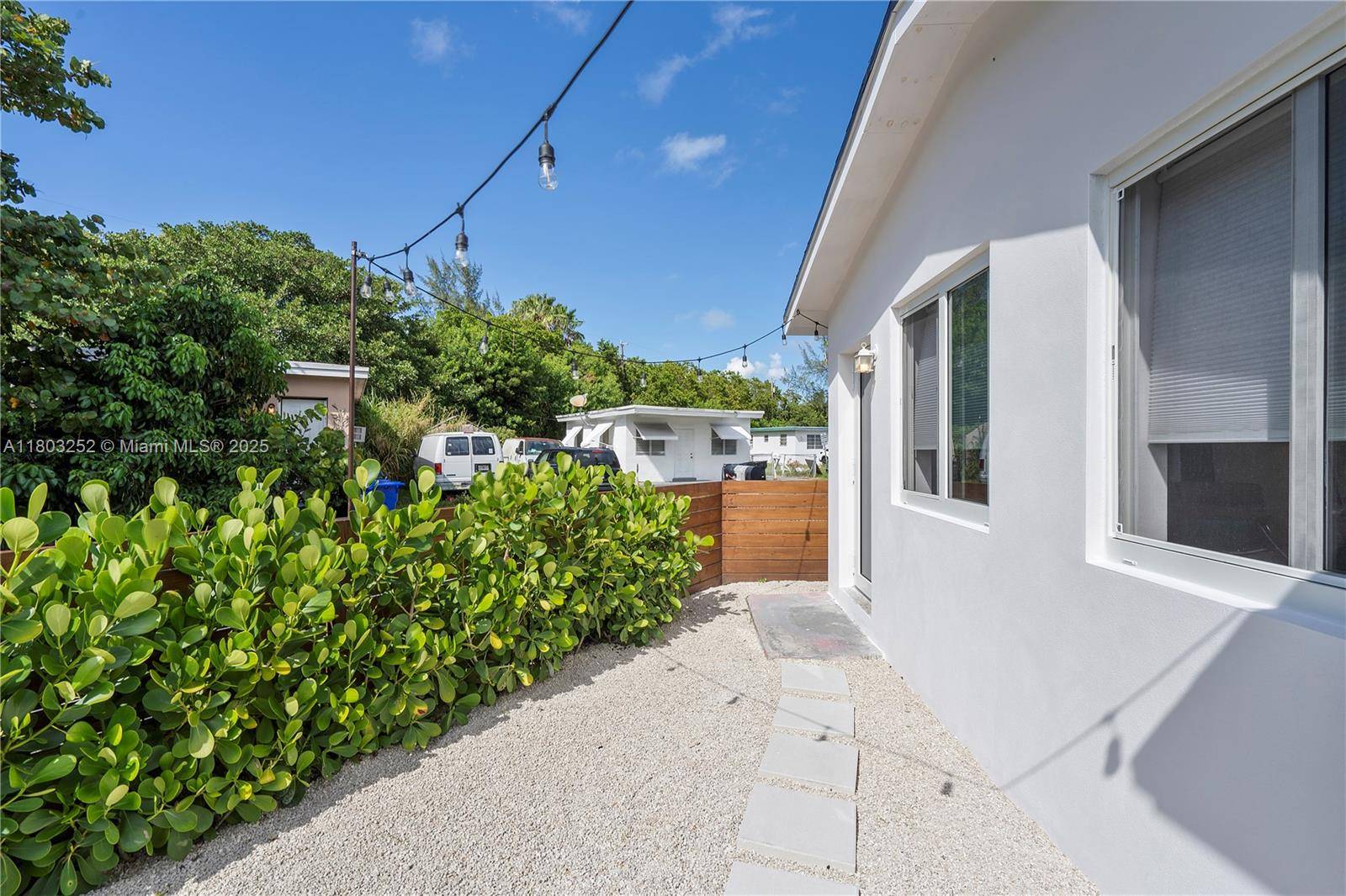 North Miami Beach, FL 33181,2380 NE 137th St