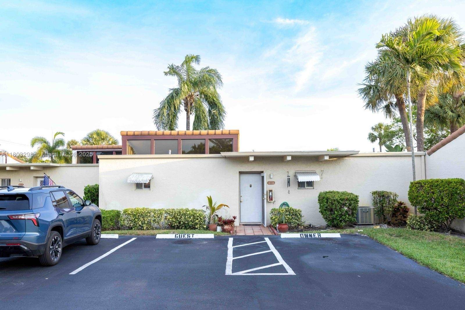 Palm Springs, FL 33406,2541 Boundbrook Blvd #122
