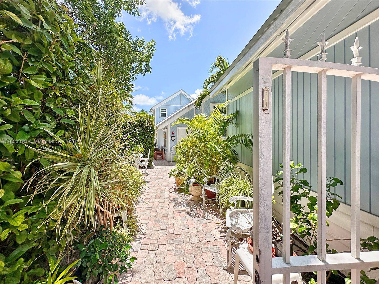 Tavernier, FL 33070,106 Gardenia Ave
