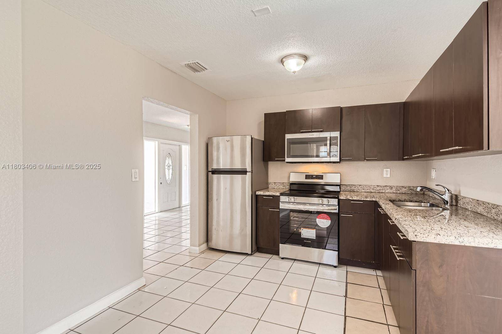 Lauderdale Lakes, FL 33309,3226 NW 41st St