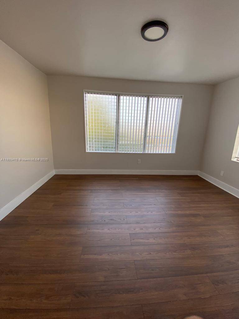 Miami, FL 33135,1554 SW 5th St