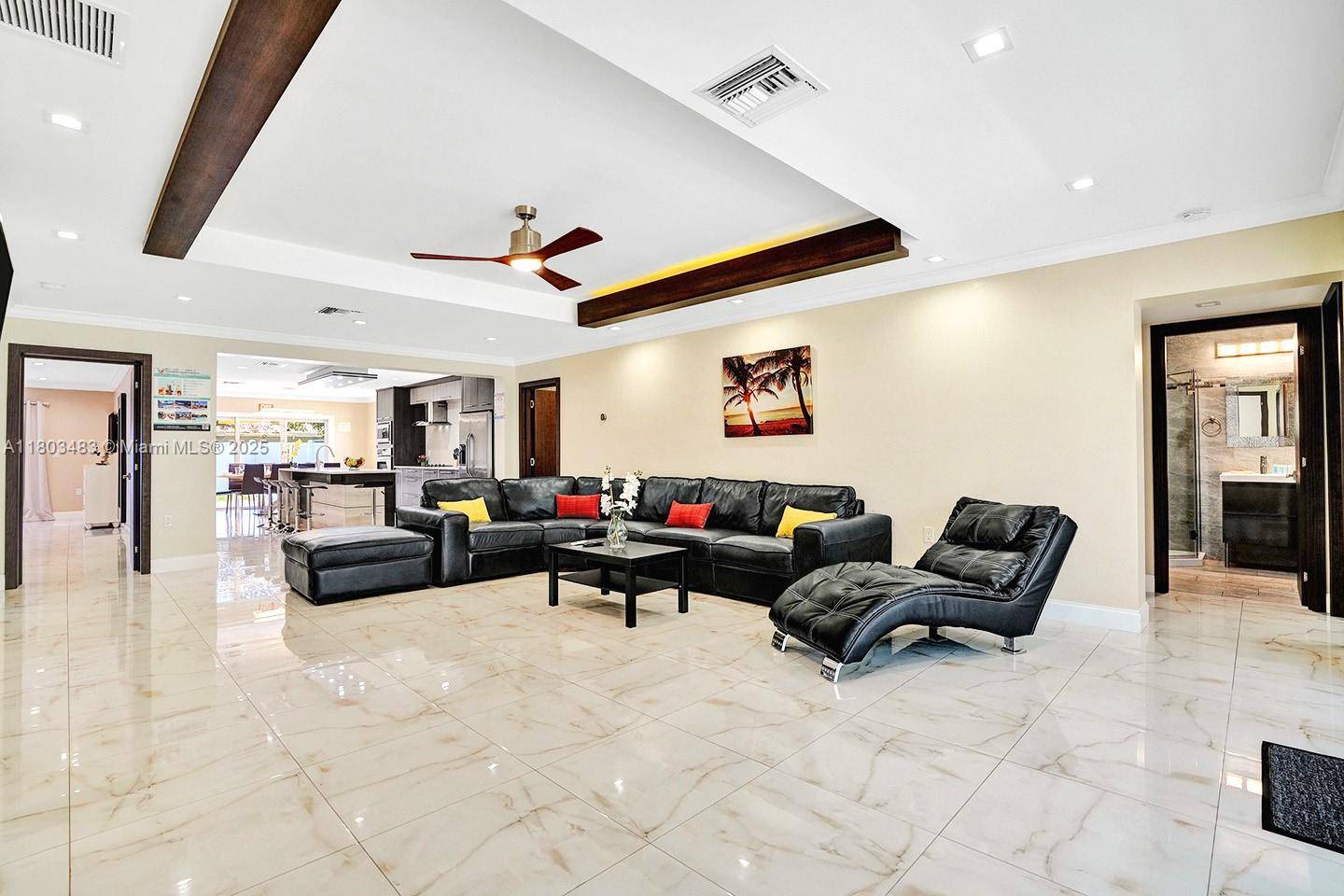 Hollywood, FL 33019,1318 Washington St