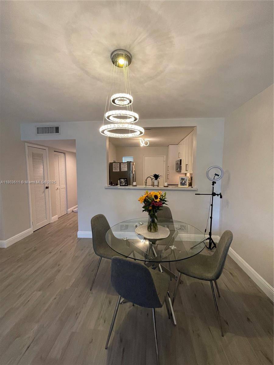 Lauderhill, FL 33319,6260 S Falls Cir Dr #102