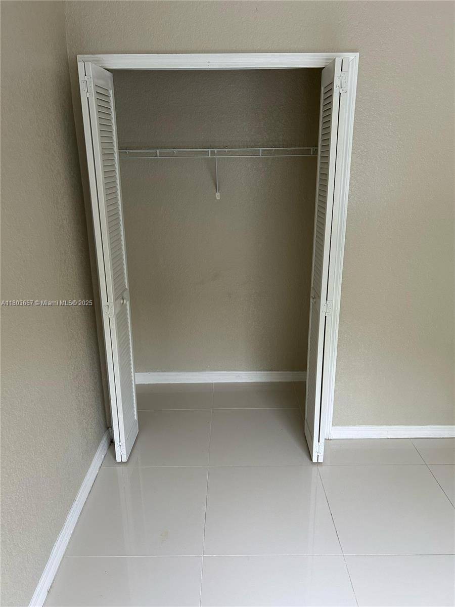 Homestead, FL 33033,61 NE 13th Ave #11