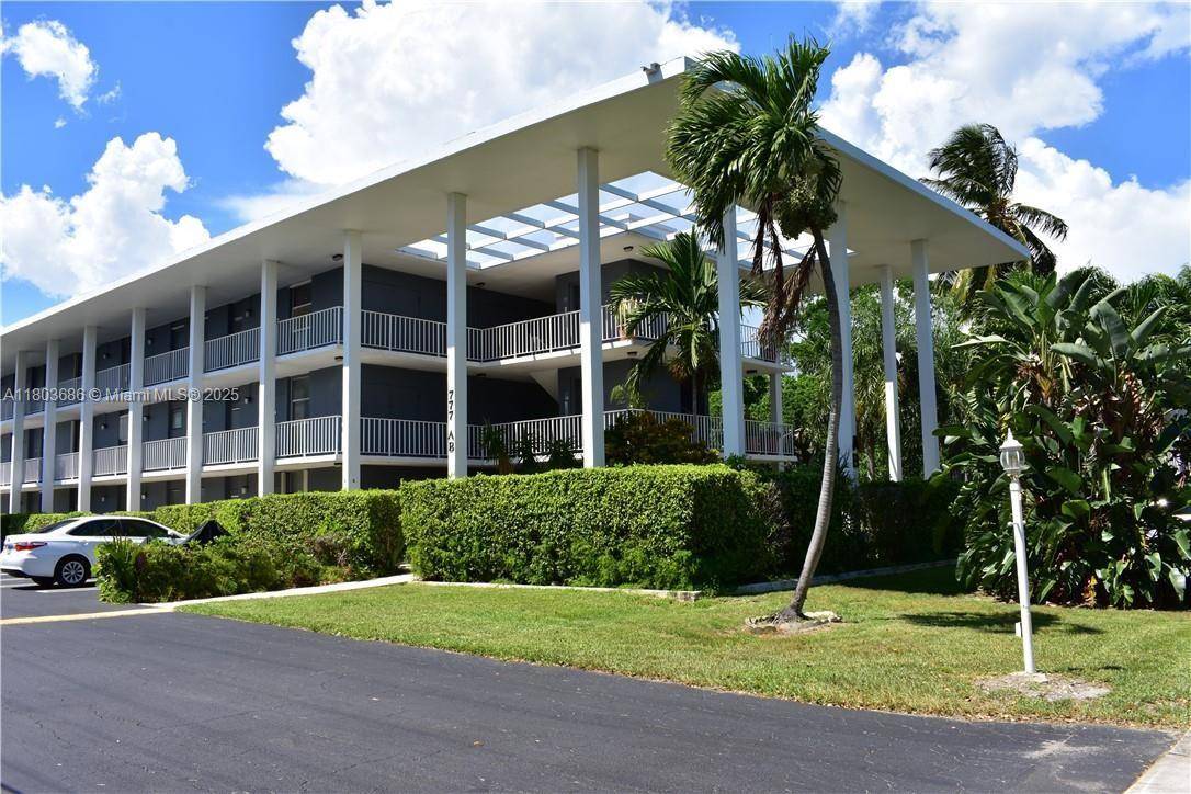Deerfield Beach, FL 33441,777 SE 2nd Ave #218