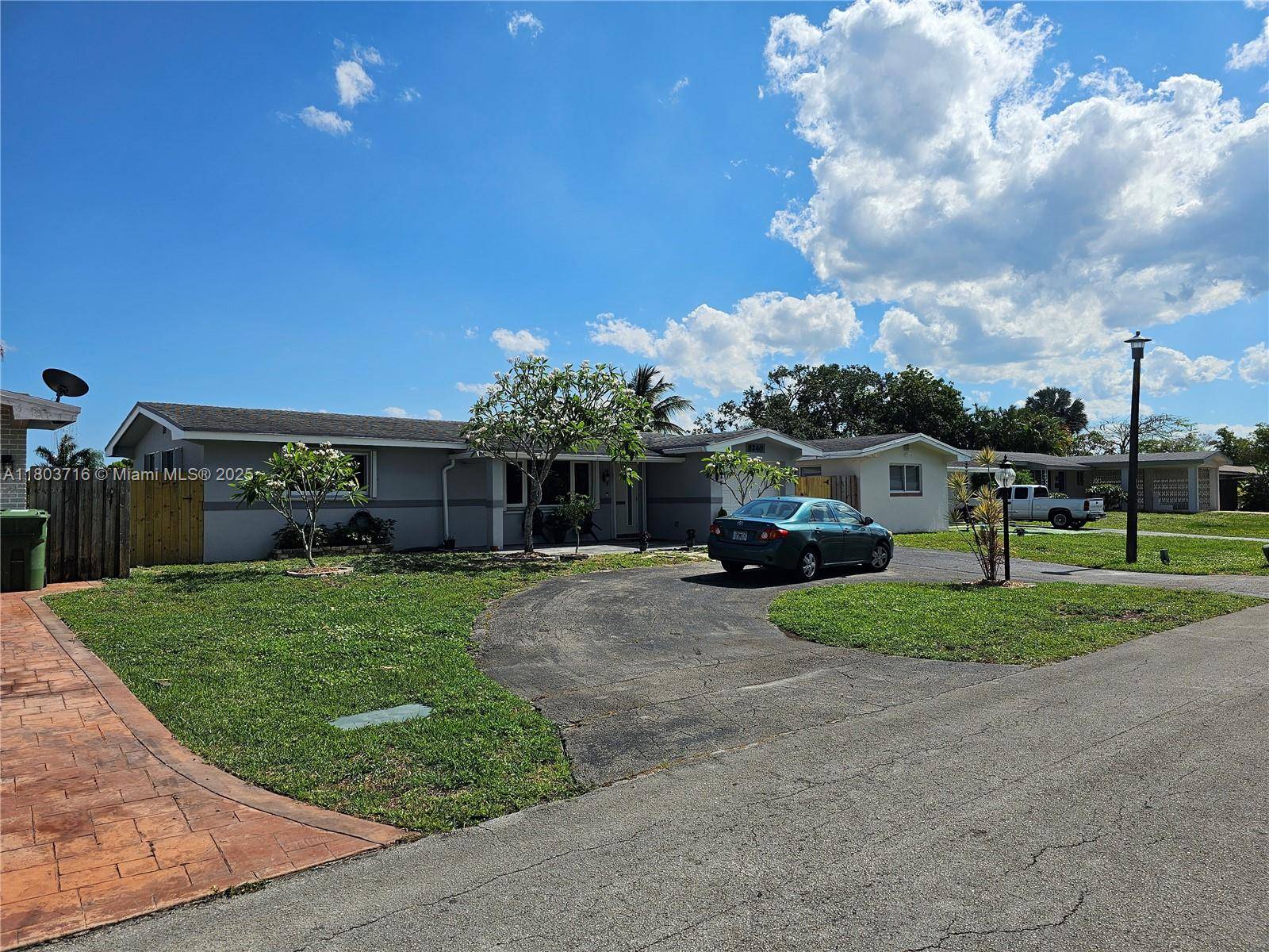 Pembroke Pines, FL 33024,8240 NW 15th St