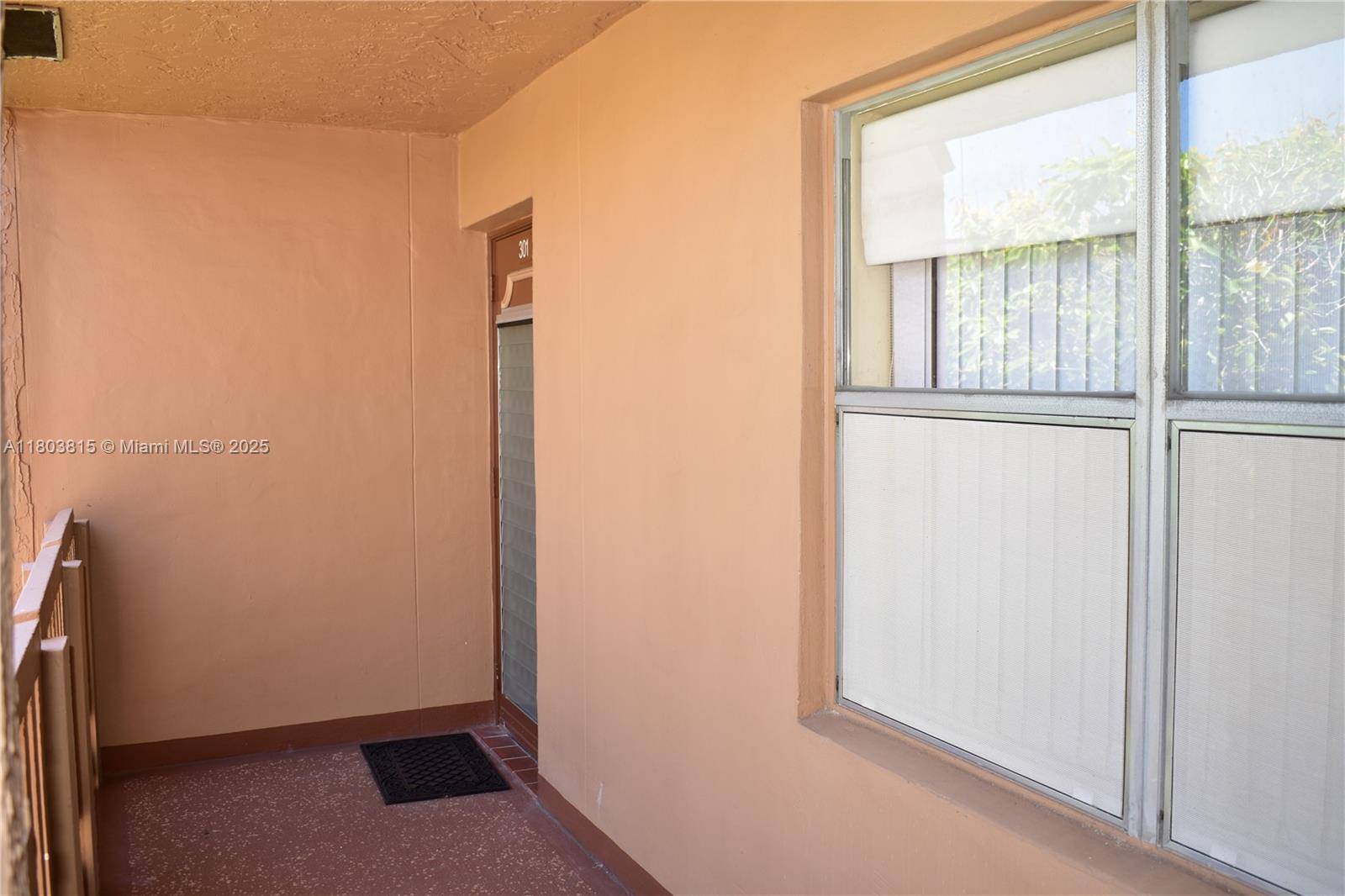 Sunrise, FL 33322,9681 Sunrise Lakes Blvd #301