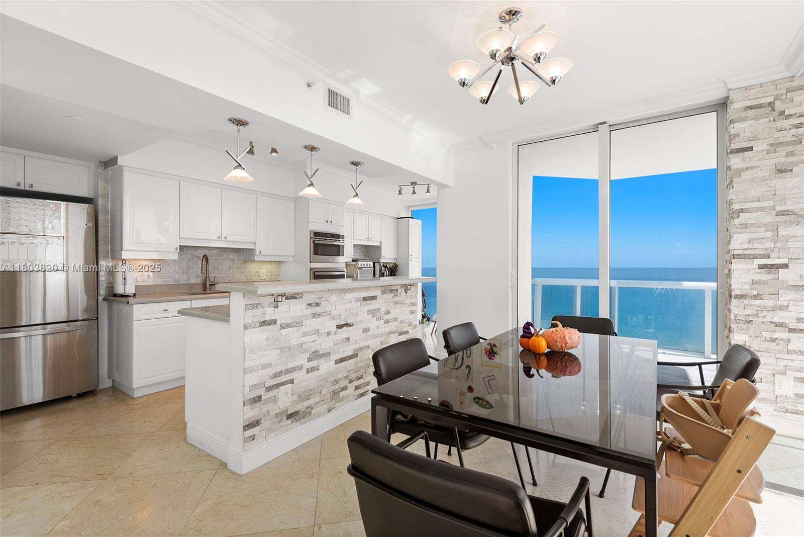 Miami Beach, FL 33140,4775 Collins Ave #1603