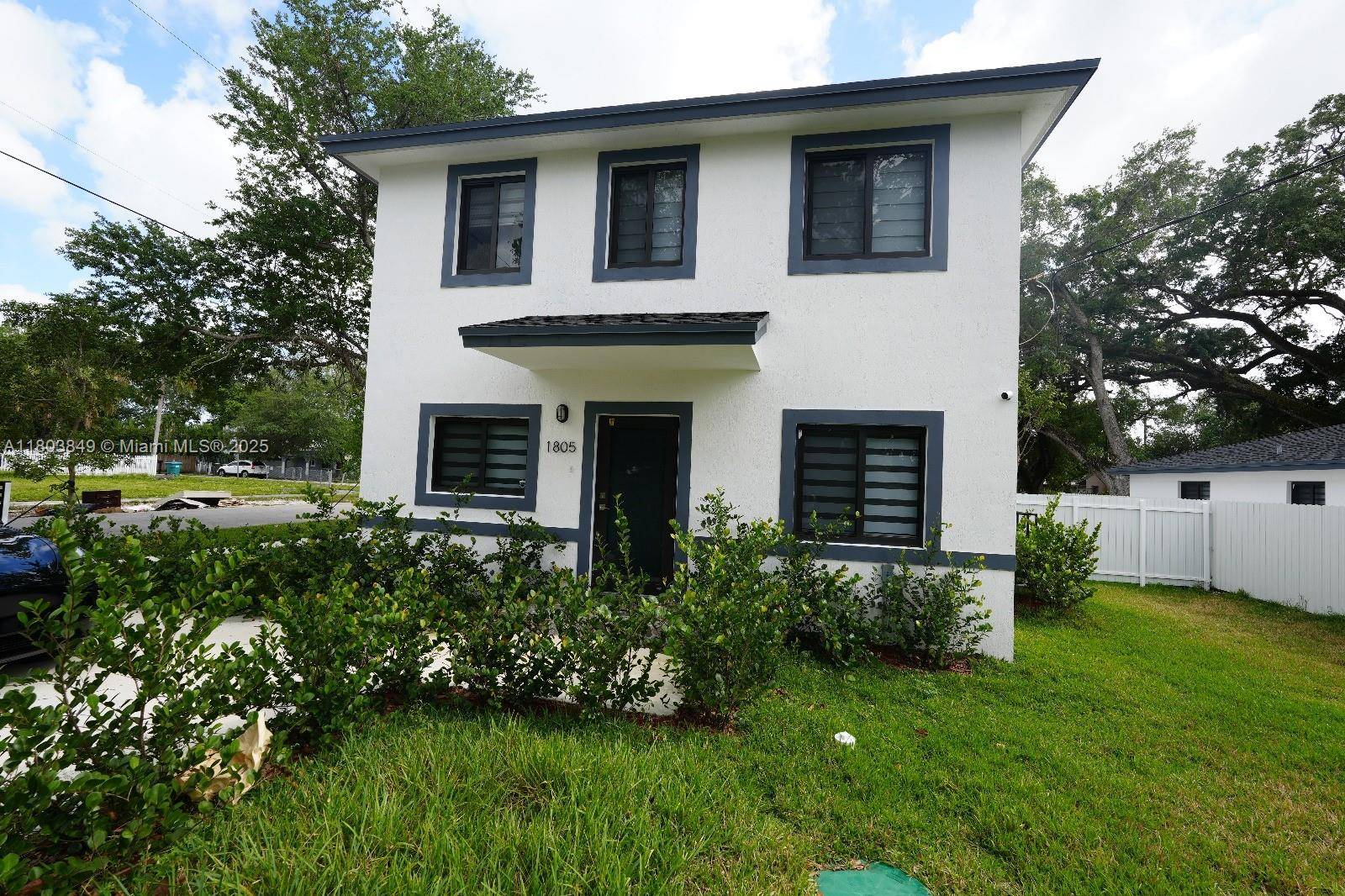 North Miami, FL 33167,1805 NW 112th St #B