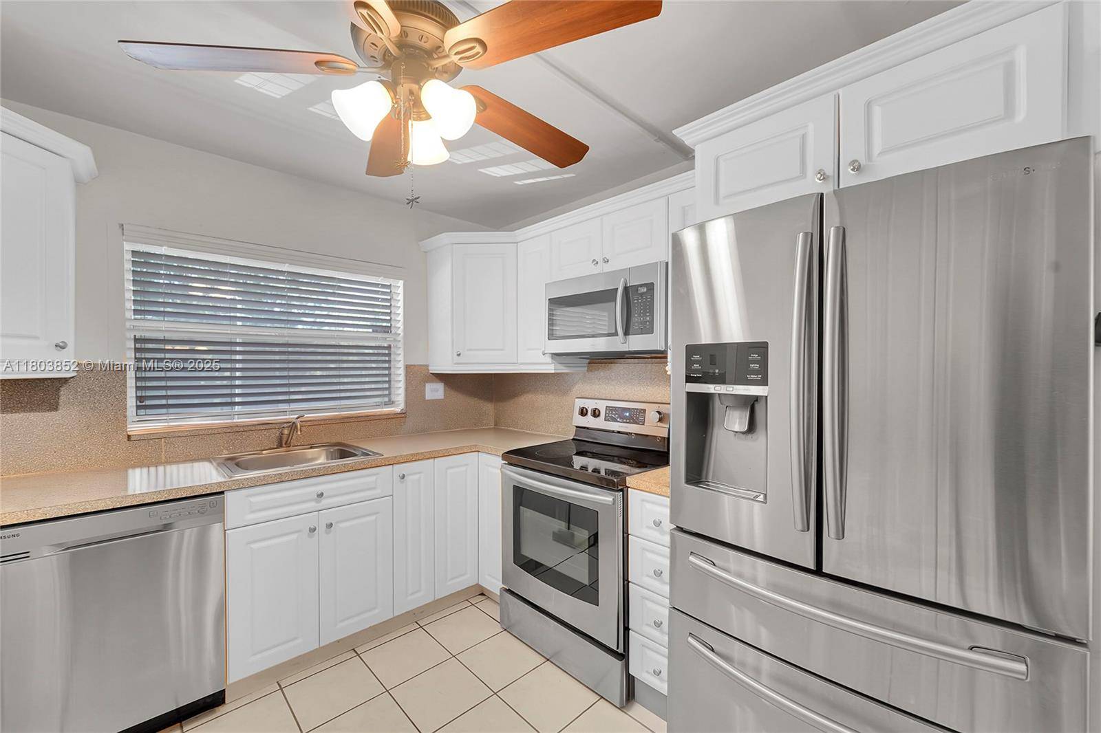 Sunrise, FL 33322,9781 Sunrise Lakes Blvd #202