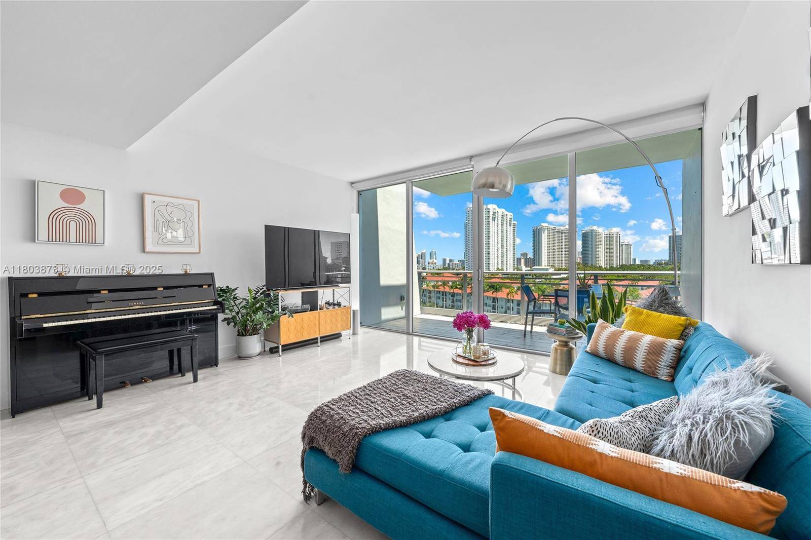 Aventura, FL 33180,2950 NE 188th St #540