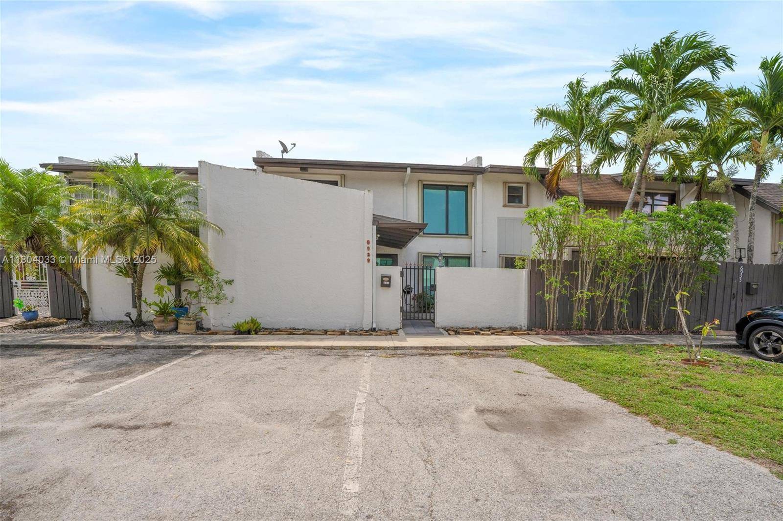 Miami, FL 33173,6929 SW 109th Pl