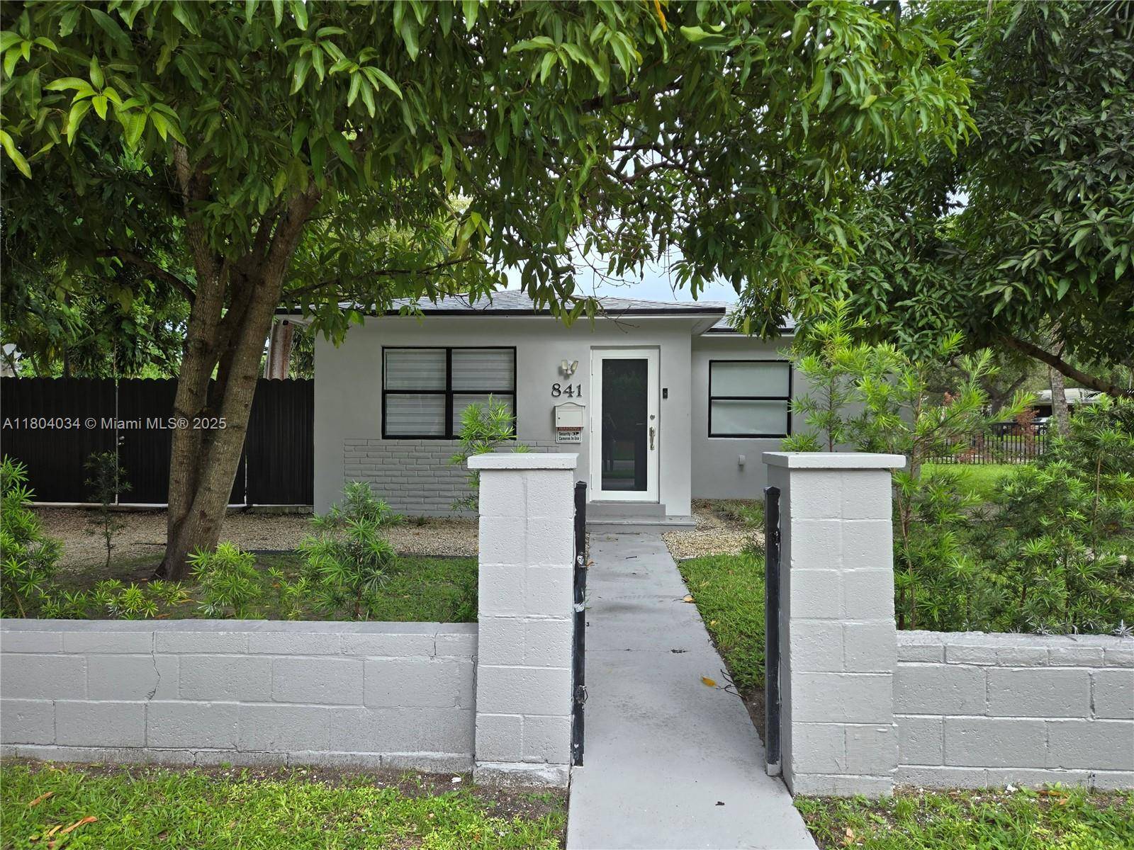 Hollywood, FL 33020,841 S 24th Ave #A
