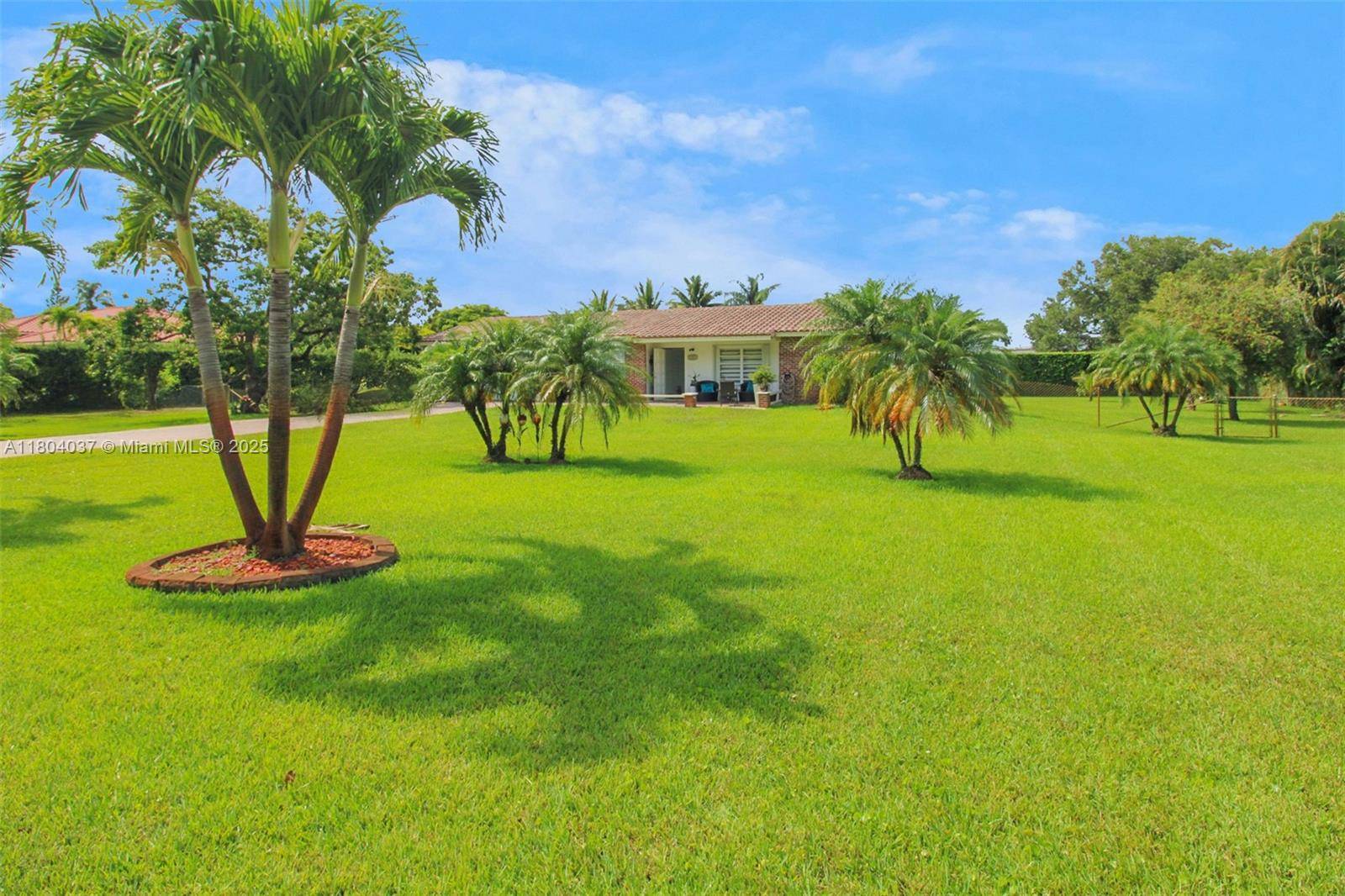 Davie, FL 33325,12411 SW 12th St