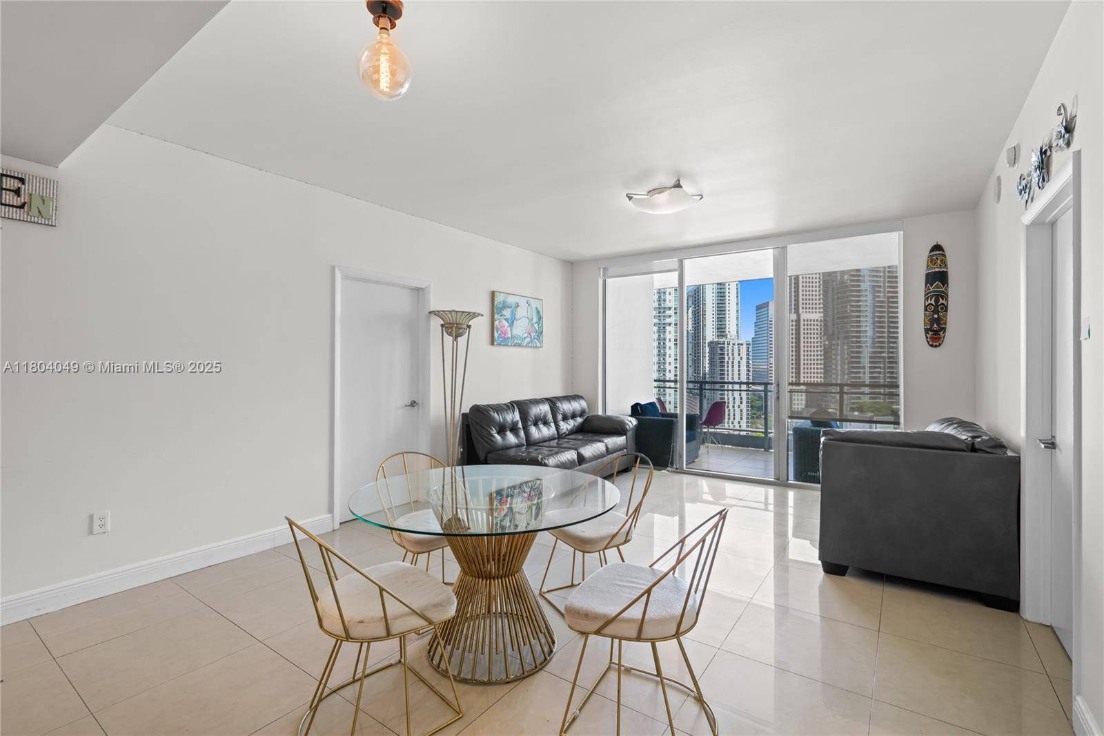 Miami, FL 33130,90 SW 3rd St #2215
