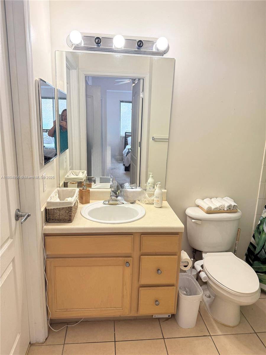 South Miami, FL 33143,6001 SW 70th St #306