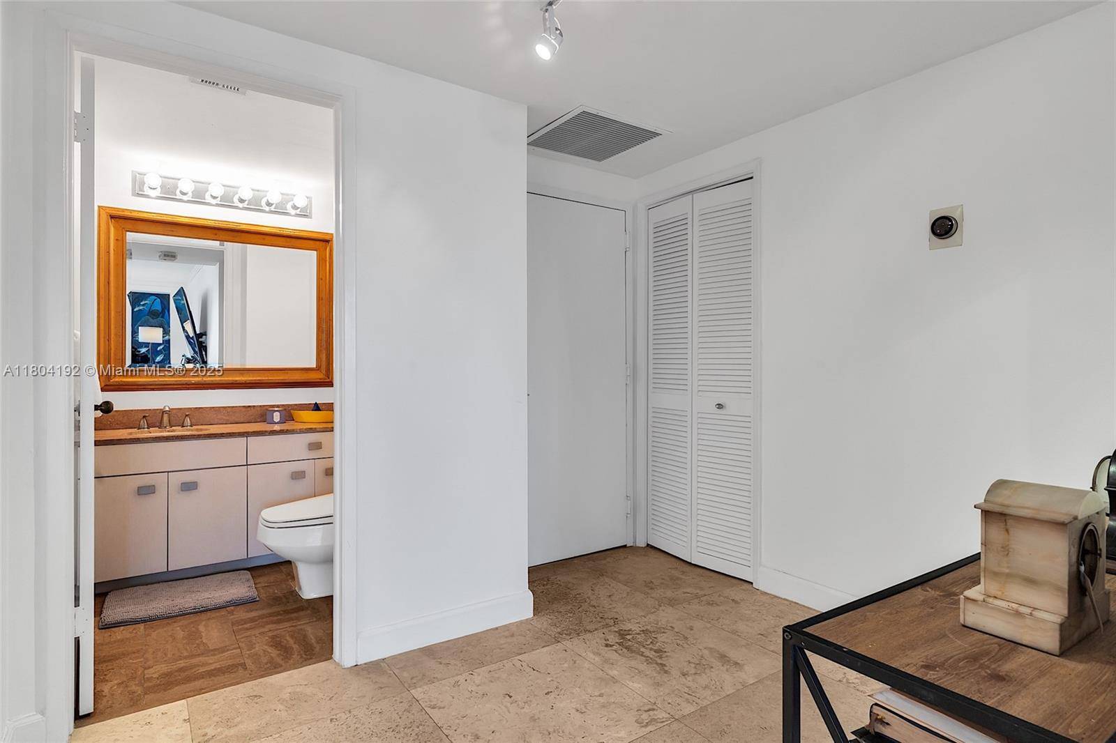 Miami, FL 33129,1581 Brickell Ave #707