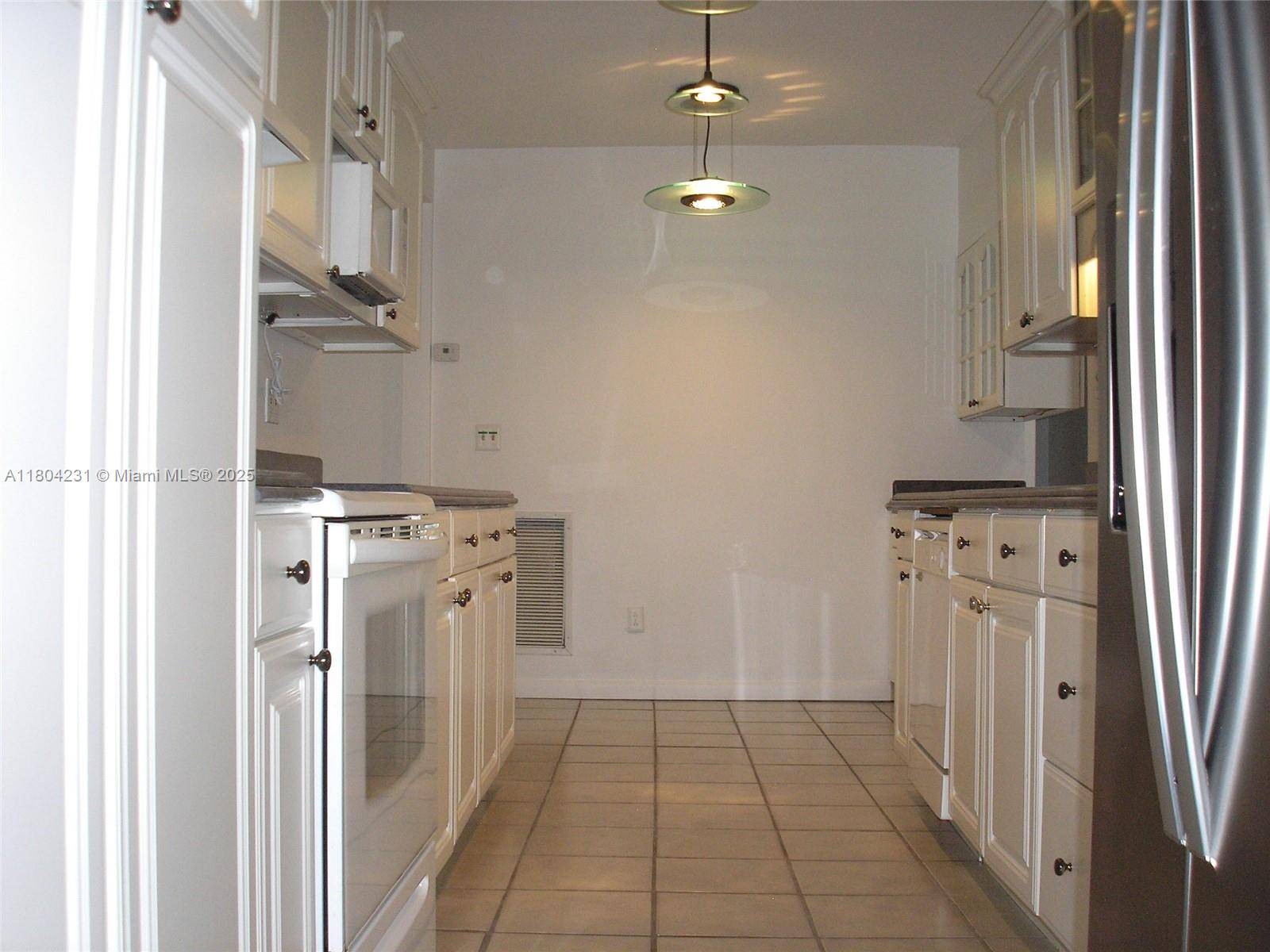 Pinecrest, FL 33156,11111 SW 78th Ct