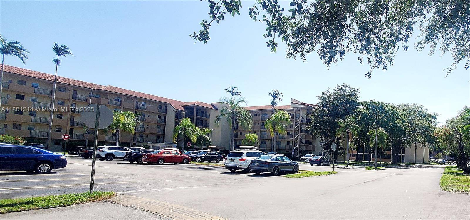 Sunrise, FL 33351,3905 N Nob Hill Rd #510