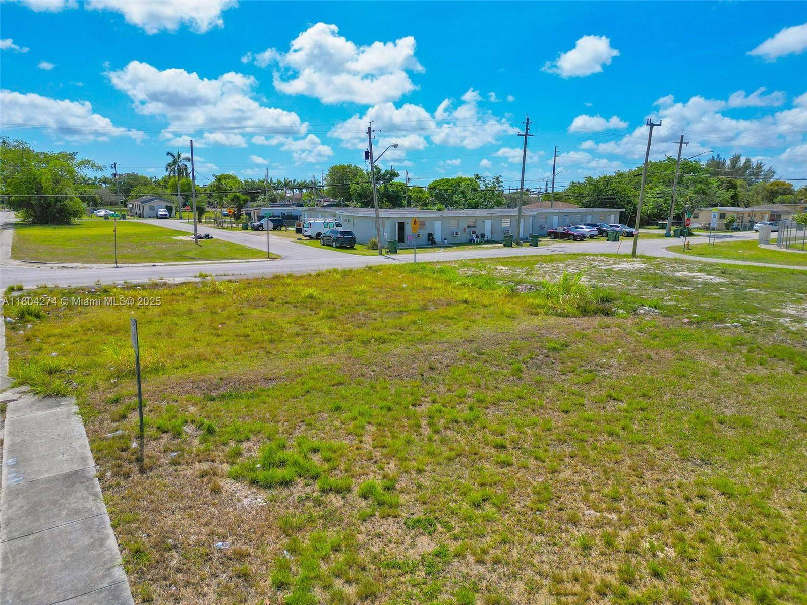 Homestead, FL 33030,402 SW 6th St