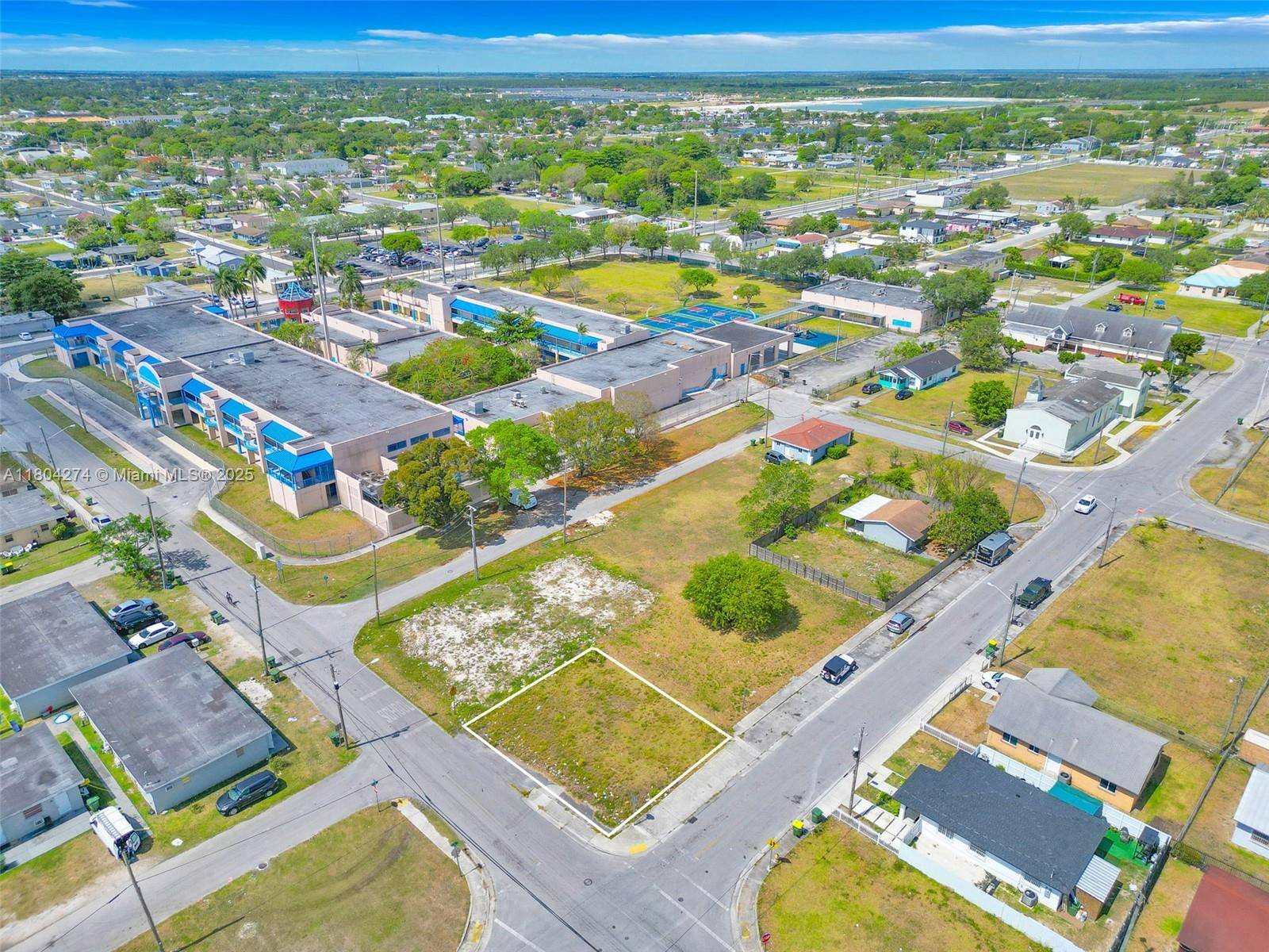 Homestead, FL 33030,402 SW 6th St