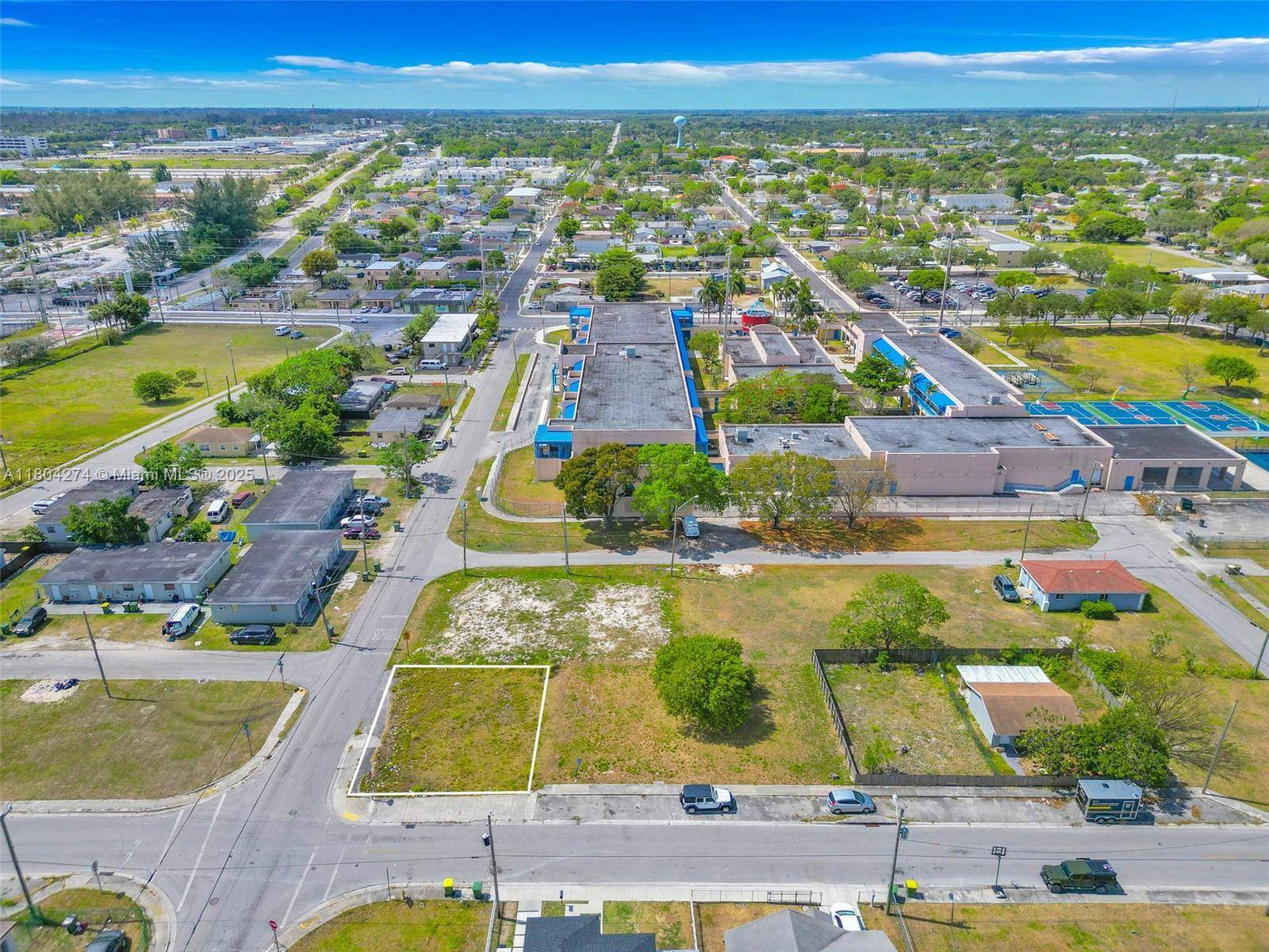 Homestead, FL 33030,402 SW 6th St